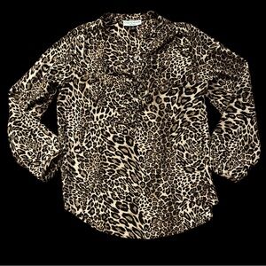 Lena Gabrielle Long Sleeve Animal Print Blouse. Size Small. 21” PTP 25” Length